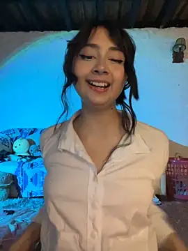 Snapshot of kaori_77 chatting on 10-14-25, 04:02 kaori 77 online show from 10-14-25, 04:02