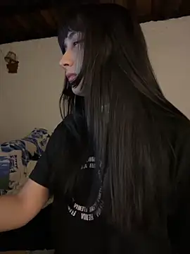 Snapshot of kaori_77 chatting on 10-22-25, 03:40 kaori 77 online show from 10-22-25, 03:40