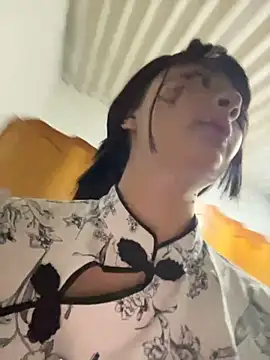 Snapshot of kaori_77 chatting on 10-31-25, 03:40 kaori 77 online show from 10-31-25, 03:40