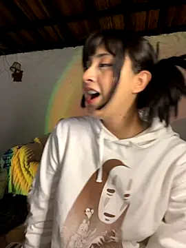 Snapshot of kaori_77 chatting on 11-05-25, 04:01 kaori 77 online show from 11-05-25, 04:01