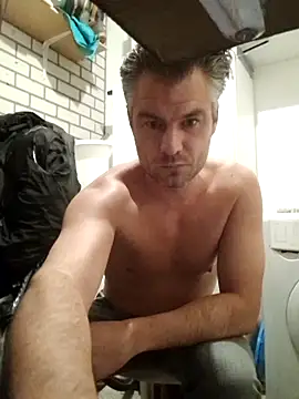 balkanbosna1122 online show from 10-10-25, 02:38