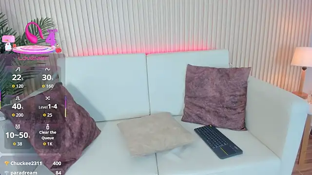 Tania 77  online show from 10-08-25, 07:22