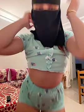 Snapshot of Elina-Marina chatting on 09-28-25, 02:55 Elina-Marina online show from 09-28-25, 02:55