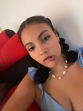 Angel-Caribbean online show from 11-17-25, 07:08