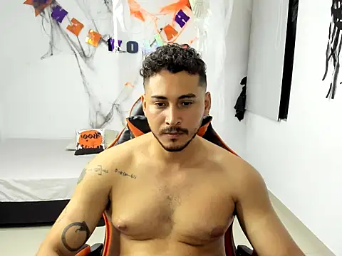 ashlan king online show from 11-07-25, 02:33