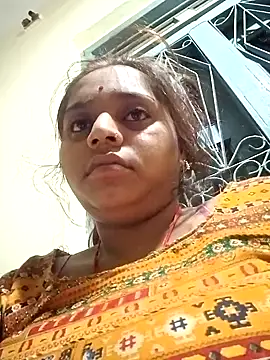 Hot crety online show from 10-10-25, 12:20