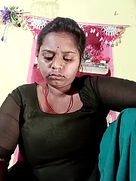 Snapshot of Hot_crety chatting on 04-10-26, 11:09 Hot crety online show from 04-10-26, 11:09