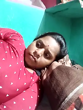 Snapshot of Hot_crety chatting on 05-14-26, 03:30 Hot crety online show from 05-14-26, 03:30
