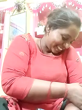 Snapshot of Hot_crety chatting on 05-19-26, 04:02 Hot crety online show from 05-19-26, 04:02