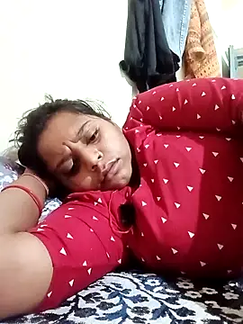 Snapshot of Hot_crety chatting on 06-17-26, 10:54 Hot crety online show from 06-17-26, 10:54