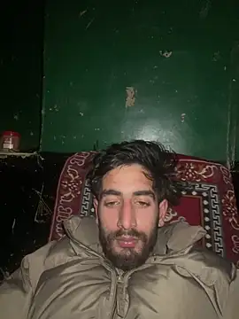 lyath3245 online show from 02-11-26, 04:23