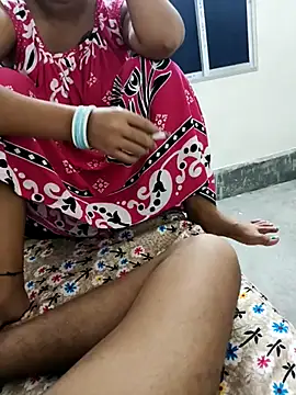 Hotty-Moni online show from 09-19-25, 04:40