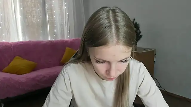 HitGyrl online show from 01-09-26, 08:06