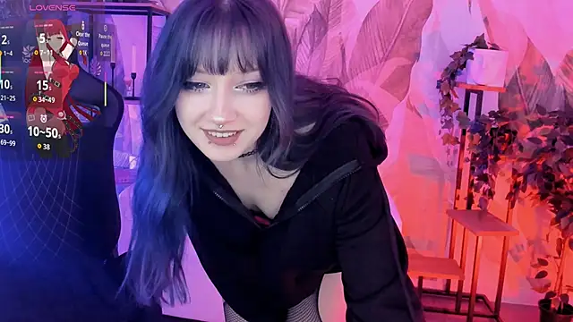 LiliLuna online show from 12-14-25, 12:43