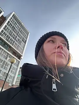 ElliRose online show from 10-31-25, 06:47