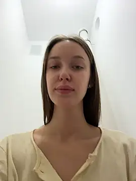 ElliRose online show from 01-10-26, 06:59