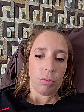 Snapshot of violetofsecret chatting on 11-07-25, 01:33 violetofsecret online show from 11-07-25, 01:33