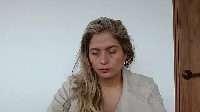 linda-mature43 online show from 09-17-25, 04:30