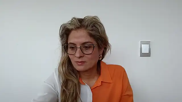 linda-mature43 online show from 09-19-25, 03:24