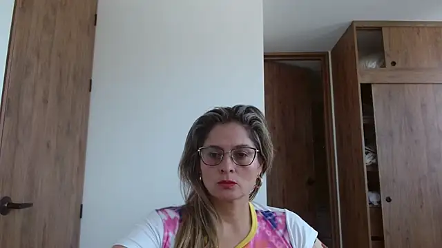 linda-mature43 online show from 11-07-25, 03:01