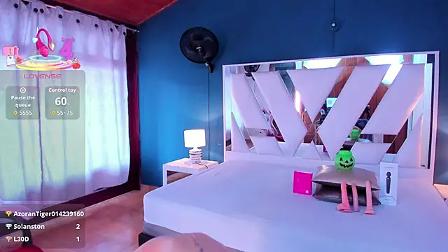 mia kinky1 online show from 10-31-25, 06:53