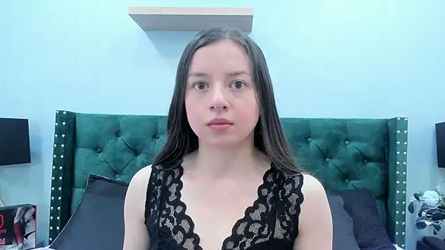 VioletaNova online show from 06-26-26, 12:31