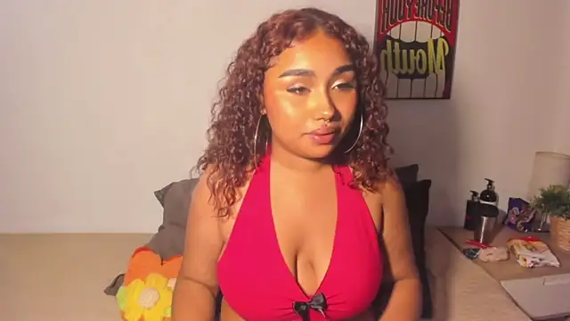 Snapshot of Honeyyy_Brown chatting on 11-11-25, 08:53 Honeyyy Brown online show from 11-11-25, 08:53