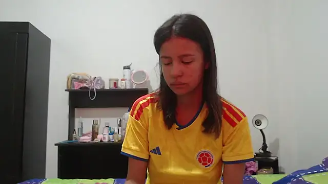 nathaly jones  online show from 06-23-26, 12:14