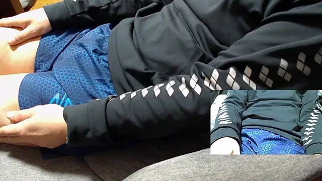 Snapshot of Yasu2000 chatting on 03-01-26, 01:51 Yasu2000 online show from 03-01-26, 01:51