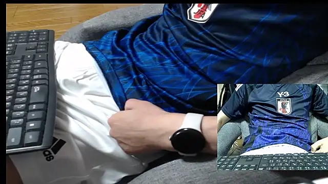 Yasu2000 online show from 05-09-26, 12:16