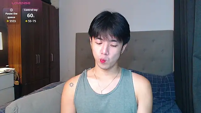 Addictiveboi online show from 10-19-25, 02:12