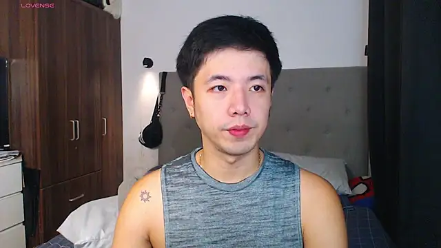 Addictiveboi online show from 01-12-26, 04:07