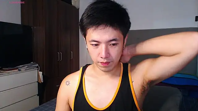 Snapshot of Addictiveboi chatting on 02-21-26, 01:39 Addictiveboi online show from 02-21-26, 01:39