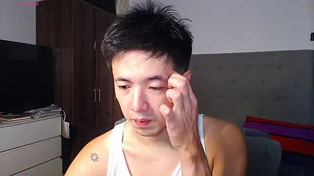 Snapshot of Addictiveboi chatting on 02-25-26, 02:21 Addictiveboi online show from 02-25-26, 02:21