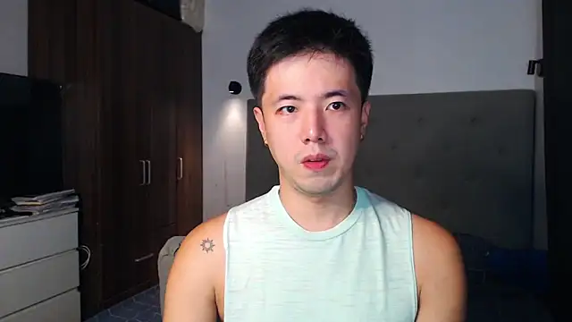 Snapshot of Addictiveboi chatting on 03-02-26, 04:25 Addictiveboi online show from 03-02-26, 04:25