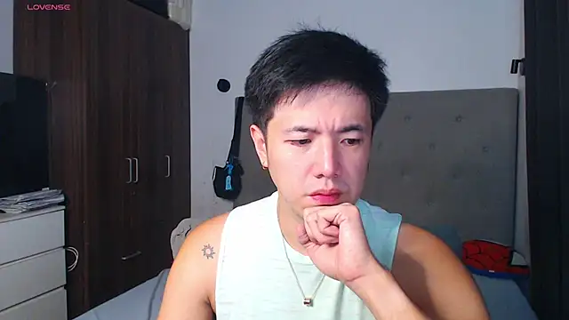 Snapshot of Addictiveboi chatting on 03-17-26, 03:11 Addictiveboi online show from 03-17-26, 03:11