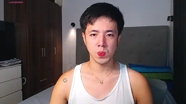 Snapshot of Addictiveboi chatting on 03-19-26, 03:10 Addictiveboi online show from 03-19-26, 03:10