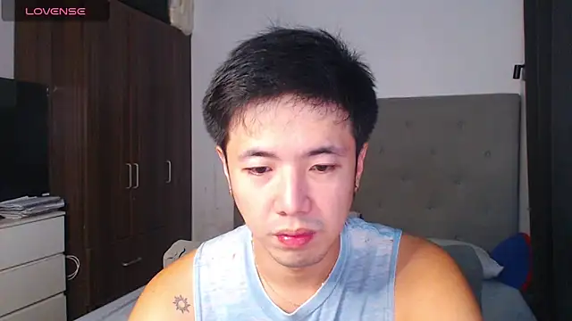 Snapshot of Addictiveboi chatting on 03-21-26, 04:50 Addictiveboi online show from 03-21-26, 04:50