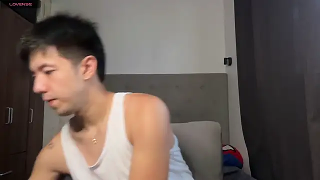 Addictiveboi online show from 06-09-26, 04:13