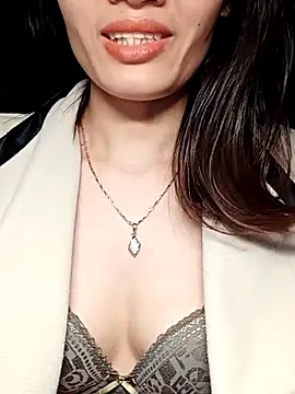 Hinna x online show from 11-21-25, 03:00