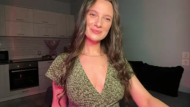 Luna Raee online show from 11-11-25, 01:00