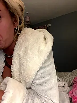 EllieMaeBaby online show from 01-15-26, 12:59