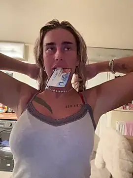 EllieMaeBaby online show from 03-10-26, 09:42