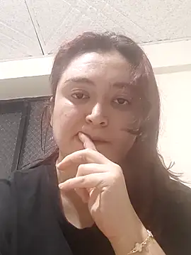 Snapshot of Anaa_Rose chatting on 05-08-26, 12:38 Anaa Rose online show from 05-08-26, 12:38