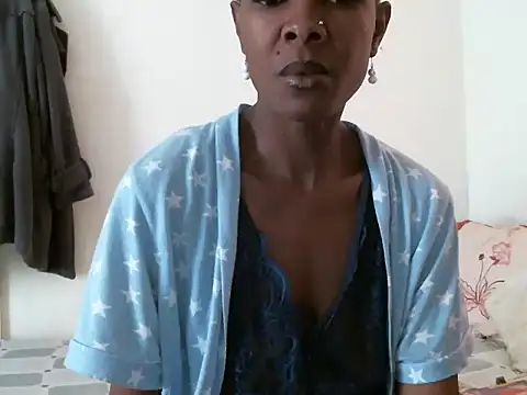 Snapshot of Pretty_miss_devilxxx35 chatting on 09-16-25, 07:09 Pretty miss devilxxx35 online show from 09-16-25, 07:09