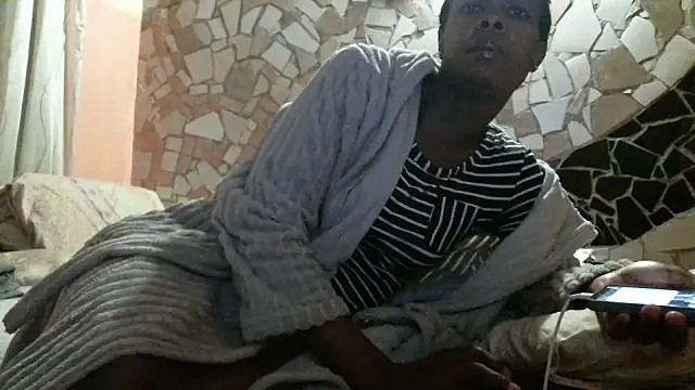 Pretty miss devilxxx35 online show from 05-21-26, 03:41