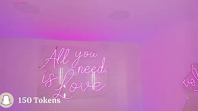 aleksandramiller  online show from 01-09-26, 12:41