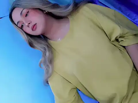 Sweet angelinax online show from 04-25-26, 11:02