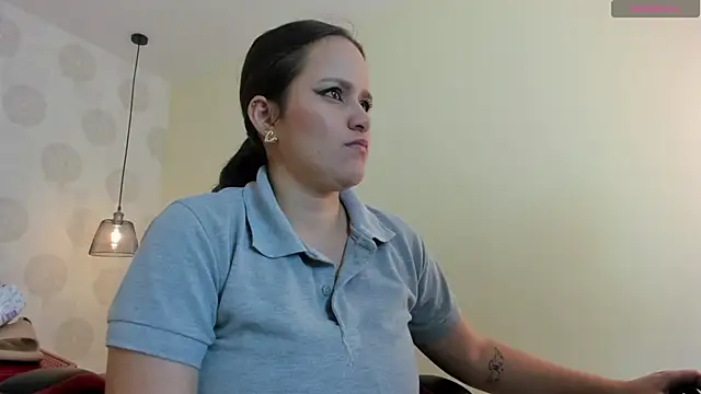 Snapshot of GIANAMILLER6 chatting on 09-09-25, 12:15 GIANAMILLER6 online show from 09-09-25, 12:15