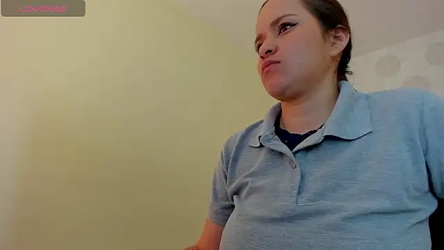 Snapshot of GIANAMILLER6 chatting on 10-20-25, 12:16 GIANAMILLER6 online show from 10-20-25, 12:16